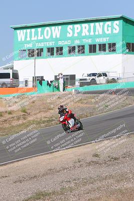 media/Apr-20-2025-AHRMA (Sun) [[393a79c373]]/Race/Group 11 early race/Turn 4b/